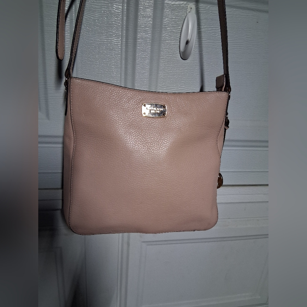 Michael Kors Pink Leather Shoulder Bag